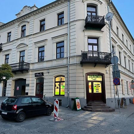 Apartamenty Luczkowskiego Z Widokiem Na Studnie 4 Chelm Ngoại thất bức ảnh