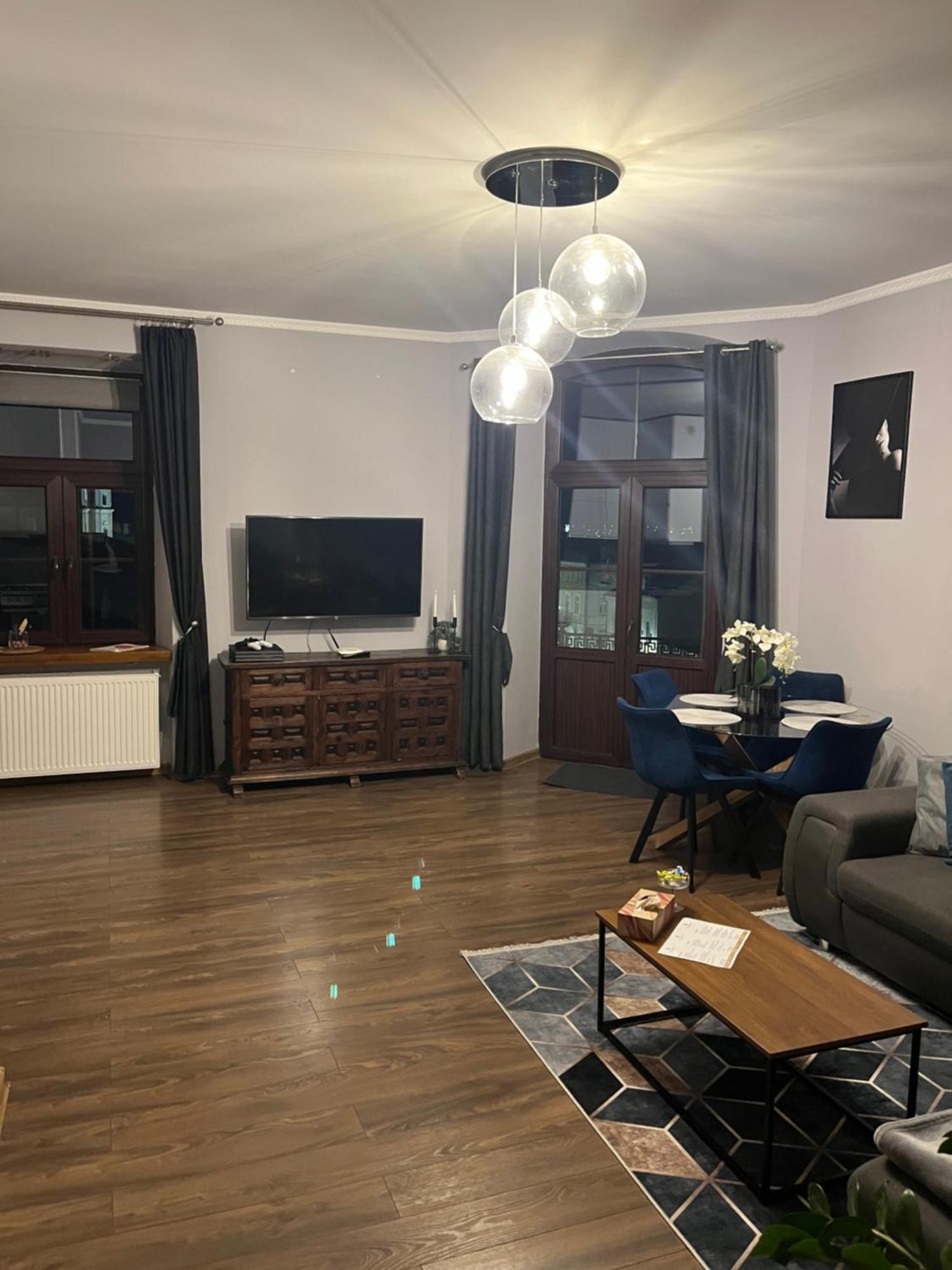 Apartamenty Luczkowskiego Z Widokiem Na Studnie 4 Chelm Ngoại thất bức ảnh